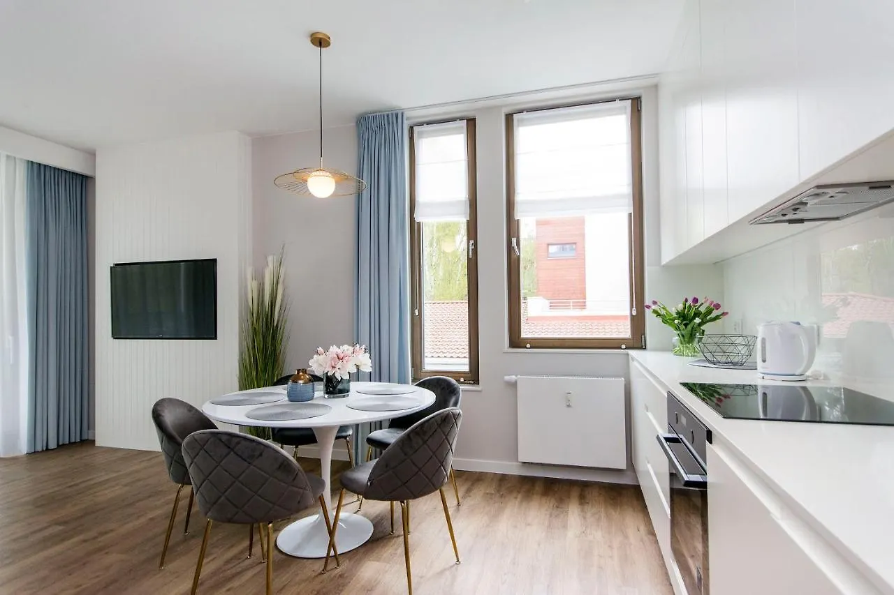 Blue Rentyear Apartments Гданьск